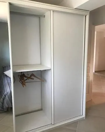 Apartment Aqui Siem Ben Sète