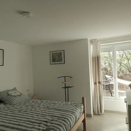 Apartment Aqui Siem Ben Sète